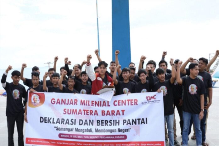 ganjar-milenial-center-gmc-sumatera-barat-mendeklarasikan-ts-rf6y