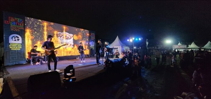 Screenshot_20251018_204412_Gallery